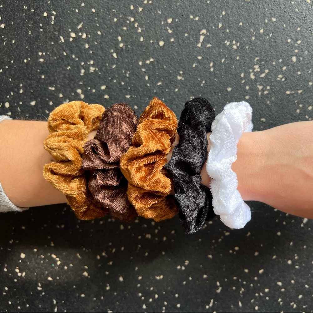 🤎 Velvet Scrunchie Bundle - 5 Neutral Scrunchies